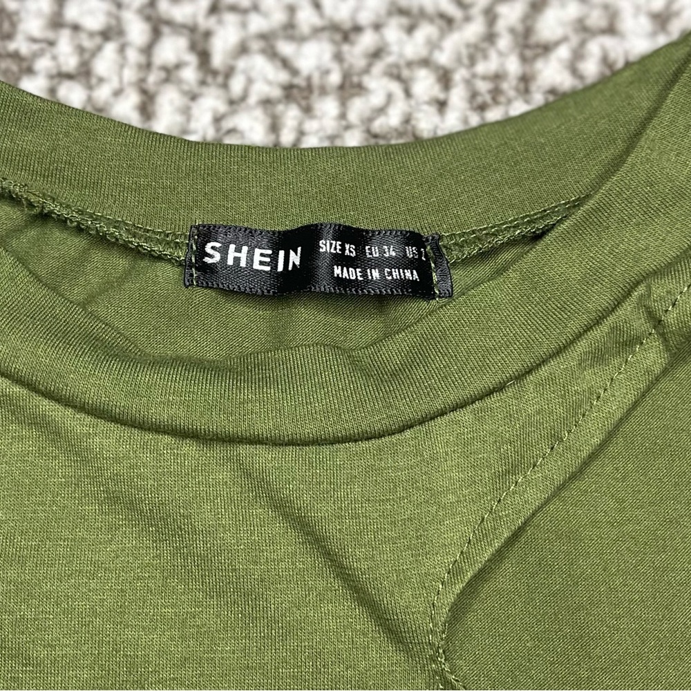 Cropped Tee - Picture 2 of 2